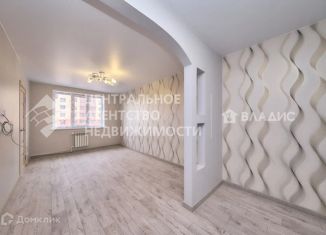 Продам 1-ком. квартиру, 32 м2, село Дядьково, 2-й Бульварный проезд, 1