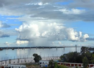 Продам 1-ком. квартиру, 38.6 м2, Благовещенск, ЖК Лазурный Берег, Заводская улица, 4/4