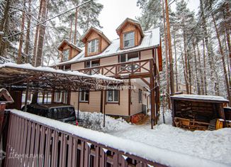 Продаю дом, 218 м2, городской посёлок Рощино, Пионерская улица, 6