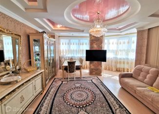 Трехкомнатная квартира на продажу, 101.4 м2, поселок Знамя Октября, микрорайон Родники, 9