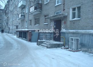 Продам 2-комнатную квартиру, 46 м2, Новосибирск, улица Гоголя, 27А, метро Маршала Покрышкина