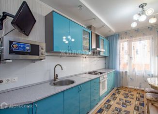 Продается трехкомнатная квартира, 73.5 м2, Барнаул, улица Георгия Исакова, 251