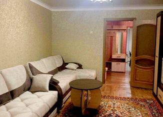 Продается 3-комнатная квартира, 59.7 м2, Новокубанск, улица Нева
