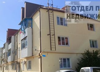 Продается 2-комнатная квартира, 45.8 м2, Крымск, улица Свердлова, 18