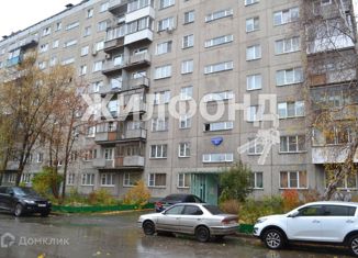 Продам трехкомнатную квартиру, 60.7 м2, Новосибирск, улица Кошурникова, 7/1, метро Берёзовая роща