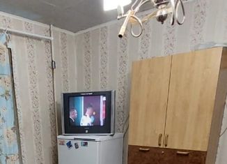 Сдаю в аренду комнату, 60 м2, Великий Новгород, улица Космонавтов, 28