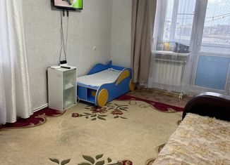 Продаю 2-комнатную квартиру, 49.6 м2, Астраханская область, улица Мичурина, 37