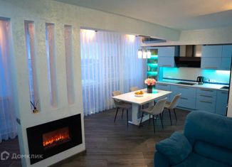 Продаю 3-комнатную квартиру, 110 м2, Ставрополь, улица Дзержинского, 158, микрорайон № 1