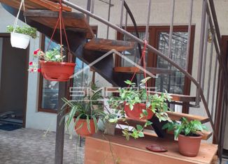 Продается таунхаус, 180 м2, поселок городского типа Новомихайловский, Октябрьский переулок, 13