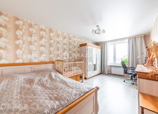 Продам 3-комнатную квартиру, 88.3 м2, Санкт-Петербург, проспект Ударников, 33, проспект Ударников