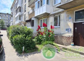 Продаю 2-ком. квартиру, 44 м2, Пионерский, Калининградское шоссе, 9