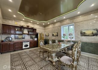 Сдам в аренду дом, 300 м2, Красноярский край, улица Новостроек