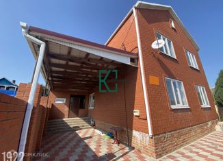 Дом на продажу, 220 м2, станица Каневская, улица В.Ф. Резникова, 93