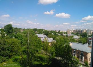 Продаю двухкомнатную квартиру, 58.9 м2, Санкт-Петербург, Оборонная улица, 22, метро Нарвская