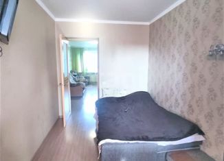 Продам 3-комнатную квартиру, 55.8 м2, Белгородская область, улица Белгородского Полка, 34