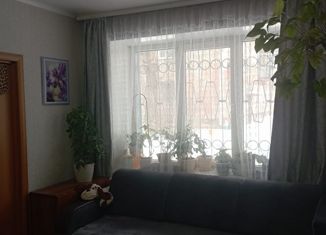 Трехкомнатная квартира на продажу, 56.4 м2, Барнаул, улица Матросова, 195