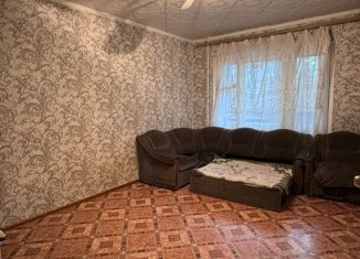 Продам трехкомнатную квартиру, 68 м2, Астрахань, улица Бабаевского, 39, Ленинский район