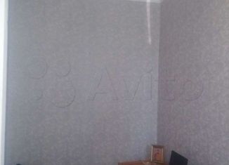 Продаю 2-ком. квартиру, 32 м2, Симферополь, переулок Курчатова, 1