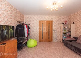 Продам 3-комнатную квартиру, 65 м2, Новосибирск, улица Молодости, 24