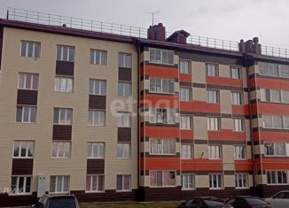 Продам трехкомнатную квартиру, 59.5 м2, поселок городского типа Уренгой, 1-й микрорайон, 10/1