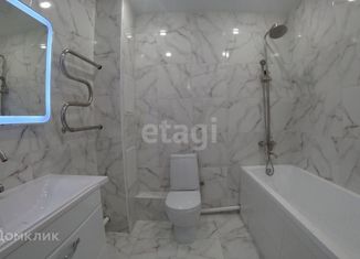 Продаю трехкомнатную квартиру, 102.9 м2, Самара, жилой район Волгарь, улица Петра Алабина, 2