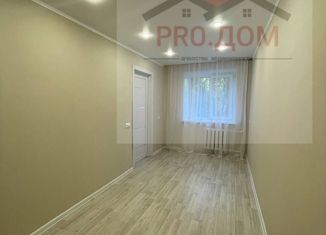 Продается двухкомнатная квартира, 44 м2, Новотроицк, улица Марии Корецкой, 27