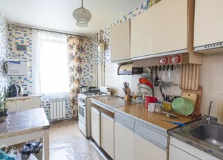 Продажа 4-комнатной квартиры, 74.5 м2, Севастополь, проспект Октябрьской Революции, 32