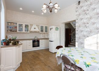 Продается дом, 141 м2, коттеджный поселок Брусника, Радужная улица