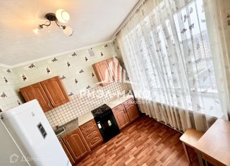 Продается 1-комнатная квартира, 42 м2, посёлок Путёвка, Рославльская улица, 9