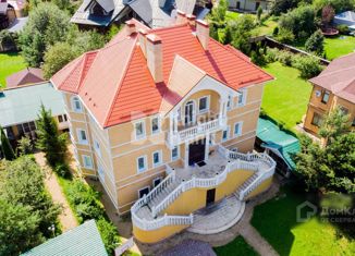 Продам дом, 750 м2, деревня Фоминское, Подмосковная улица, 56