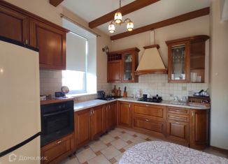 Продажа четырехкомнатной квартиры, 98.1 м2, Санкт-Петербург, 9-я линия Васильевского острова, 68, метро Василеостровская