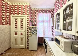 Продается 3-комнатная квартира, 70.6 м2, Иркутск, Центральная улица, 22