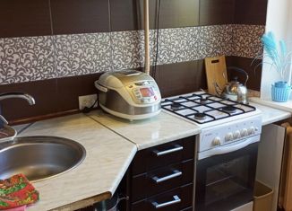 Трехкомнатная квартира в аренду, 62 м2, Керчь, Всесоюзная улица, 5