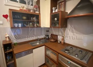 Продам 2-ком. квартиру, 55 м2, Санкт-Петербург, площадь Чернышевского, 7