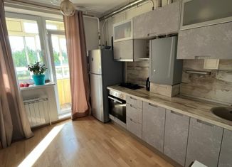 Продам однокомнатную квартиру, 36 м2, Среднеуральск, улица Свердлова, 5