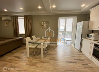 Продается 2-комнатная квартира, 58 м2, Горячий Ключ, улица Бабушкина, 36