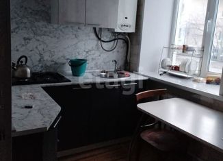 3-ком. квартира в аренду, 48 м2, Бор, улица Филиппова, 1