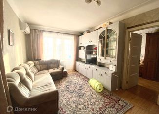 Продаю 2-ком. квартиру, 47 м2, Ставрополь, улица Ленина, 237, микрорайон №2