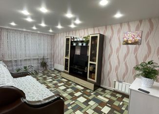 Продаю 2-ком. квартиру, 42.4 м2, село Высокая Гора, Большая Красная улица, 218