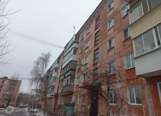Продаю 4-ком. квартиру, 62.8 м2, Красноуральск, улица Ленина, 65