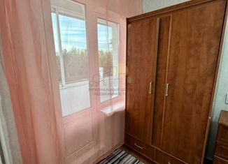 Продам 2-ком. квартиру, 31 м2, Иркутск, Советская улица, 96