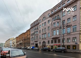 Продается трехкомнатная квартира, 130.4 м2, Санкт-Петербург, Миллионная улица, 25, метро Адмиралтейская