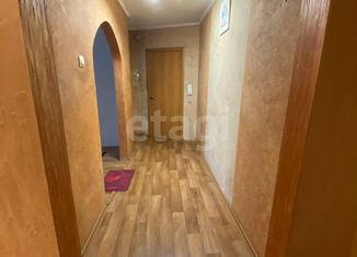 Продам трехкомнатную квартиру, 66.4 м2, Челябинская область, улица Братьев Кашириных, 54