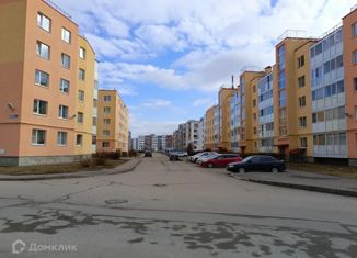 Продажа 2-ком. квартиры, 52.8 м2, Петергоф, Парковая улица, 18