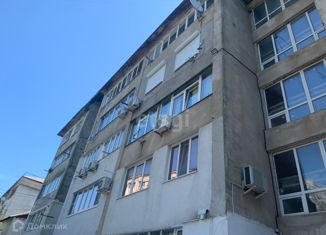 Продаю трехкомнатную квартиру, 90 м2, Алупка, Севастопольское шоссе, 2В