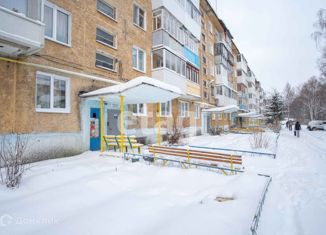 Продается 2-ком. квартира, 43.9 м2, Челябинская область, 3-й микрорайон проспекта имени Ю.А. Гагарина, 29