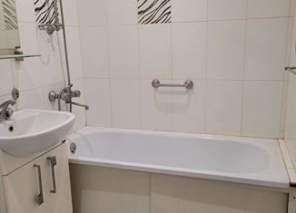 Продаю 3-комнатную квартиру, 55 м2, Пенза, улица Германа Титова, 16, Октябрьский район