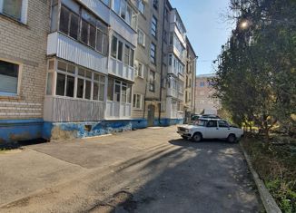 Продаю 3-комнатную квартиру, 65 м2, Ставрополь, улица Мира, 280/1, микрорайон №6