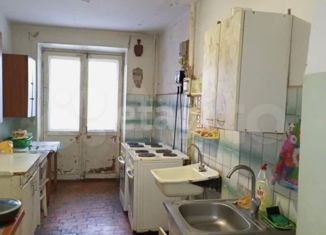 Продам 1-комнатную квартиру, 12.4 м2, Пермский край, улица Карла Маркса, 3