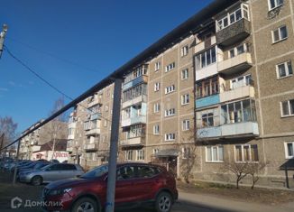 Продаю 2-ком. квартиру, 43.7 м2, Камышлов, улица Максима Горького, 19